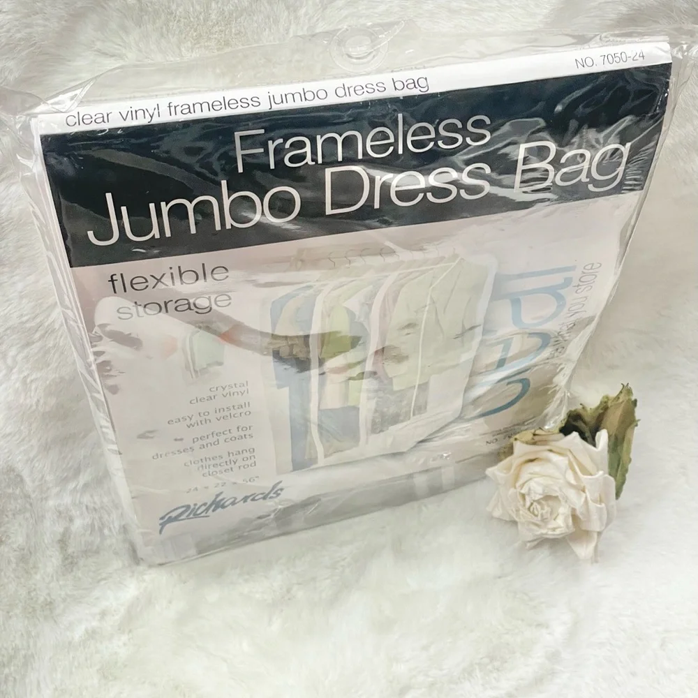New with tags FRAMELESS JUMBO DRESS BAG CLEAR VINYL . Installs w/Velcro!